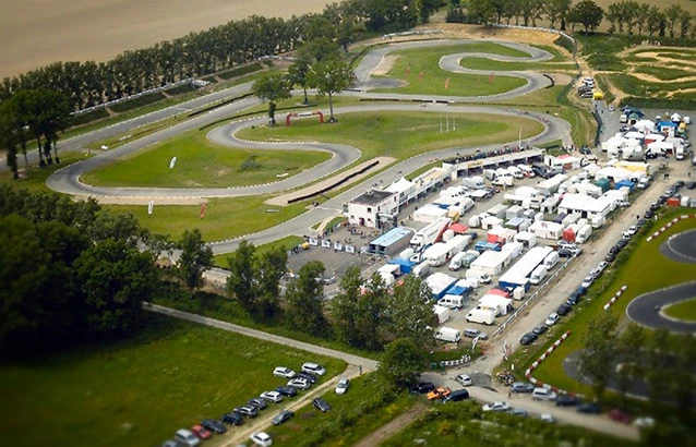 Circuit-karting-Loheac.jpg